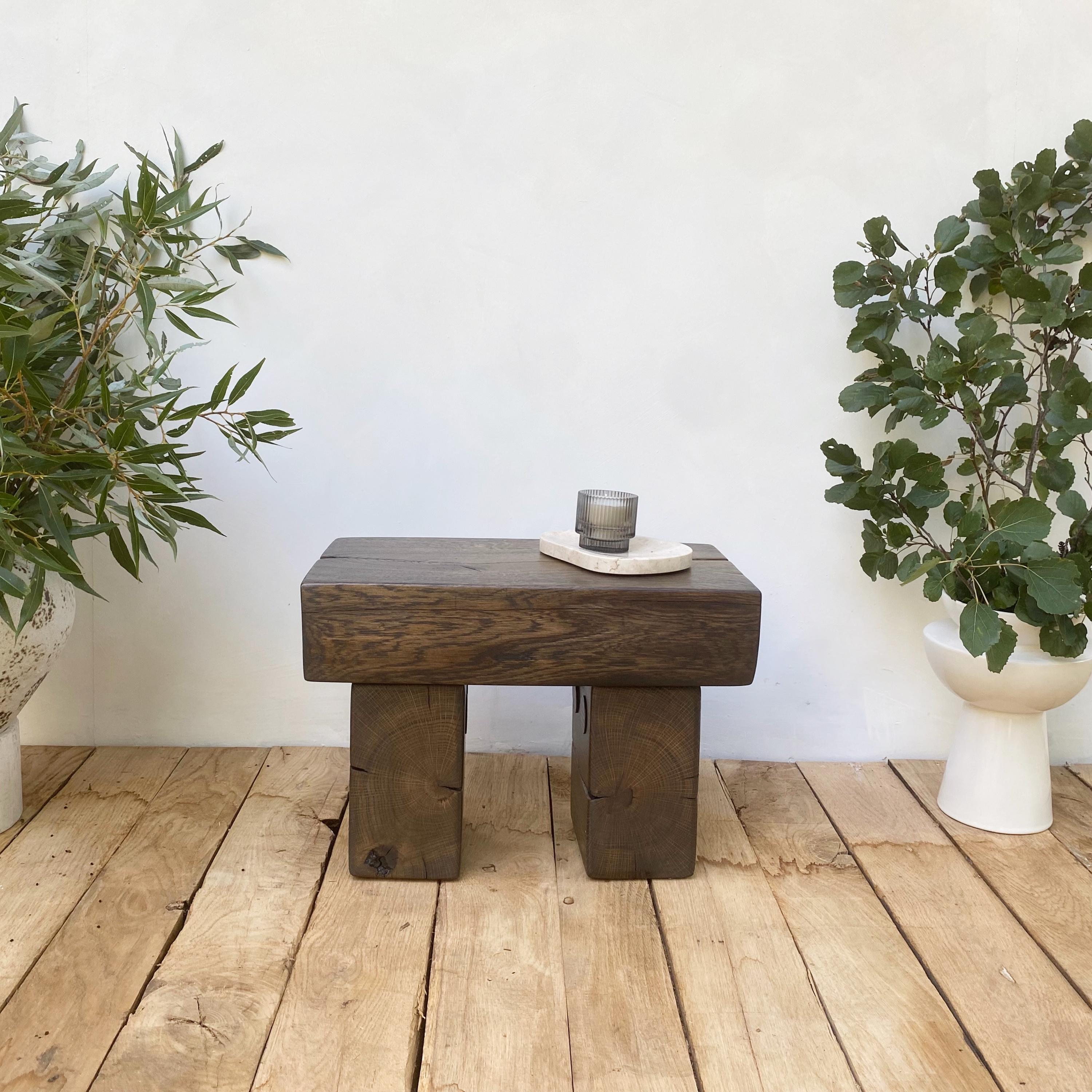 Sculptural stool - Etsy 日本