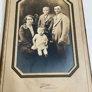 Tarjeta de gabinete de 1930 de Otto, Florence, Arnold y Doris
