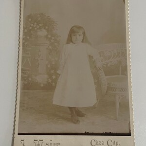 1910's foto van een mooi klein meisje Cass City Michigan