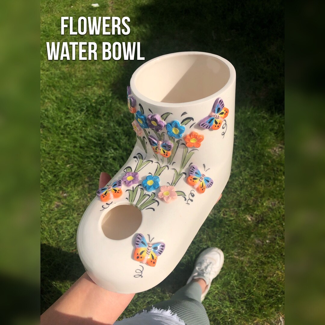 Boot Pet Water Bowls. Exotic Cat Drinking Bowls. Persian Cat Water Bowl
