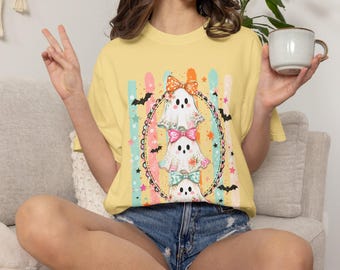 Coquette Ghosts Halloween Shirt | Leuk T-shirt met spookjes en strikjes | Meisjesachtig shirt voor het griezelige seizoen | Pastelkleurig Halloween T-shirt