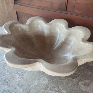 Lavabo Centerpiece | Roman Travertine Bath - TRAVERTINE BATHTUB Bathroom Travertine Sink, Handmade Roman Travertine Hard Stone Sink