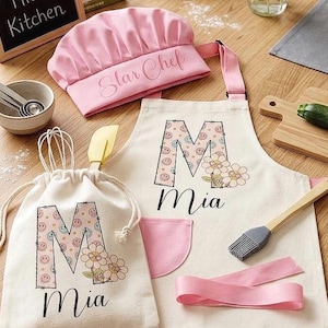 Gepersonaliseerde kinderschort en koksmuts set, met gepersonaliseerde naam en sterrenvormige bakbenodigdheden voor meisjes