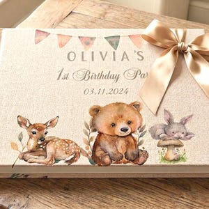Libro de visitas con animales del bosque: álbum de recuerdos personalizado de tapa dura satinada de 9x7 pulgadas.