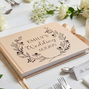 Gepersonaliseerde bloemen bruiloft-gastenboek, harde kaftstijl Jubileum Elegant eenvoudig gouden notitieboek