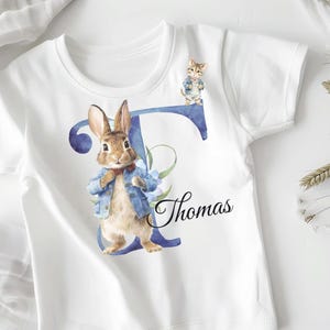 Camiseta de conejo azul personalizada, ropa para niños, camisetas con estampado de conejo, tops, camiseta con letras para niños, camisetas para niños pequeños hechas a medida,