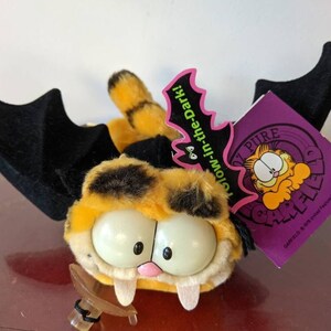 Vintage Garfield Batty Vampire Window Cling Plush Toy by Dakin Inc
