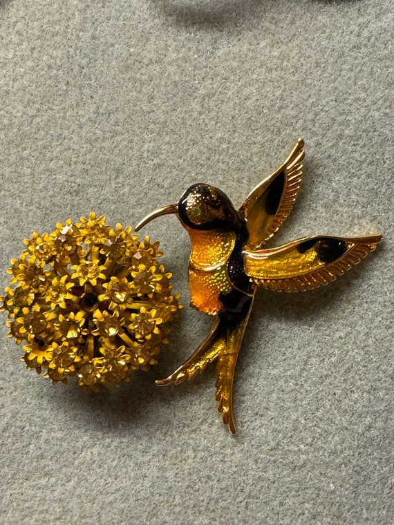 2 Vintage Gold tone pins