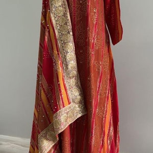 Guntiino Dress.
