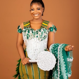 Guntiino dress