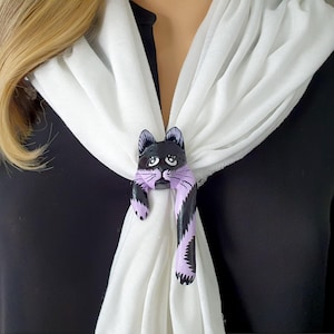 Vintage Painted Wood Cat Scarf Ring - Black and Purple