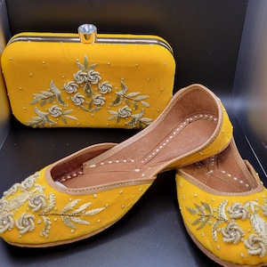 Yellow jutti and clutch combo/khussa/mojari/Indian shoes