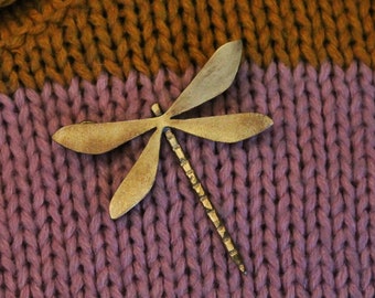 Dragonfly brooch, made of brass, commissioned.