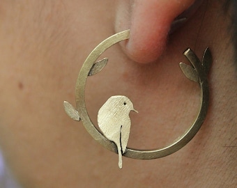 Bird hoop earrings, made to order, in brass, brass pin. Sparrow pendant earrings.