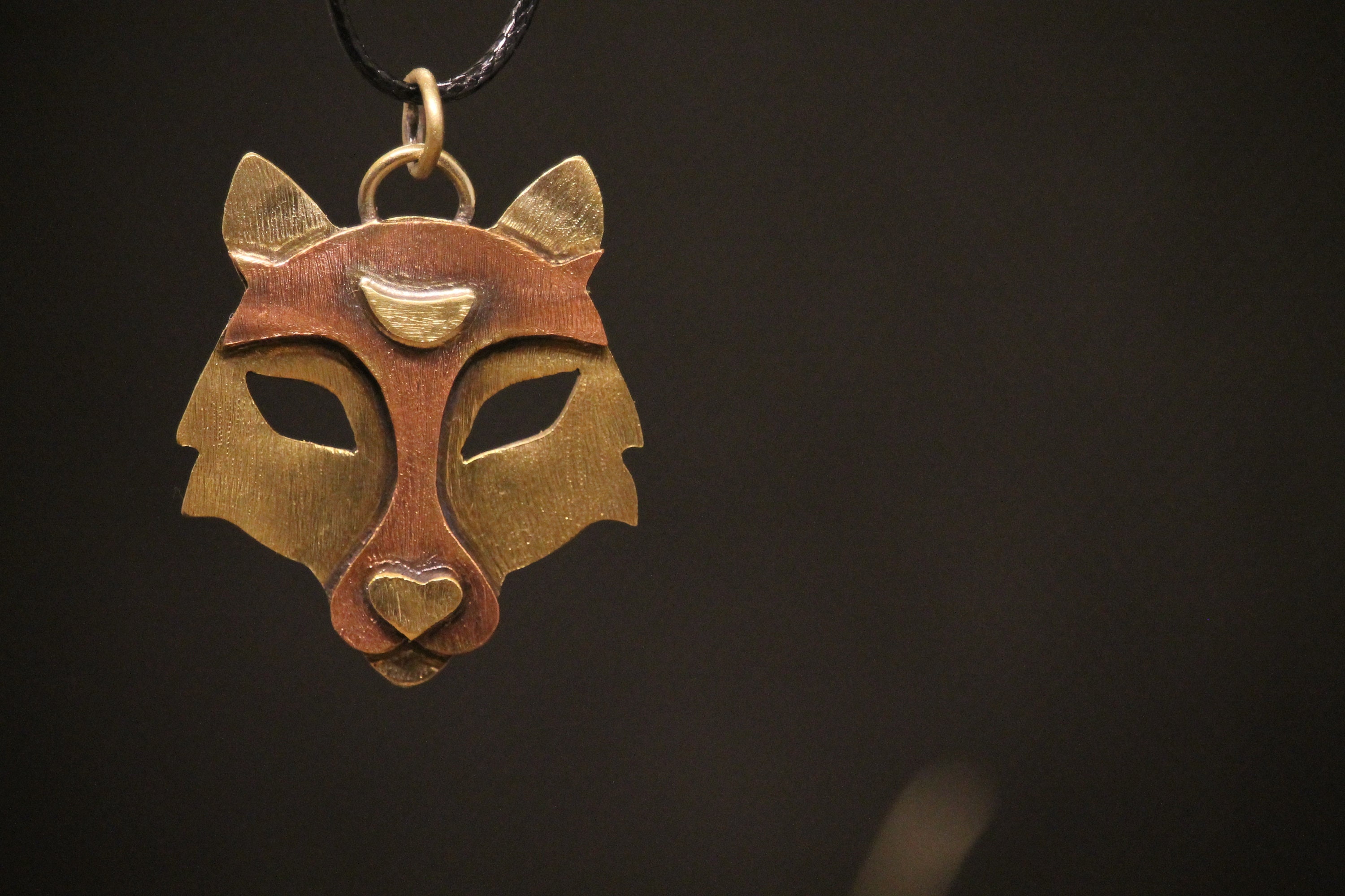 Ciondolo Guida Spirituale Lupo - Amuleto Totem In Peltro Con Cordone - MADE IN USA