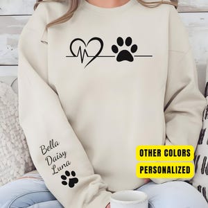 Custom Sweatshirt Dog Mom Gift, Personalized Dog Mom Sweatshirt-Custom Name On Sleeve, Custom Dog Sweatshirt, Pet Sweatshirt, Dog Lover Gift