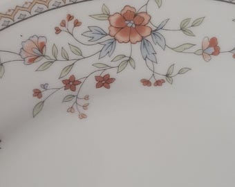 Vintage Fine Porcelain by Northridge China Bright White Floral Design Set of 2