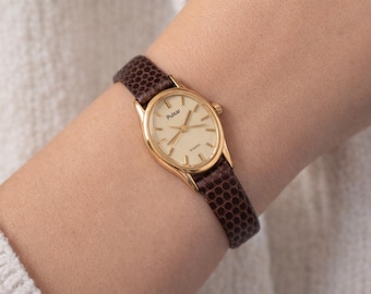 Women's Pulsar Quartz Watch, Gold-Tone Elegance with New Battery Installed Ready