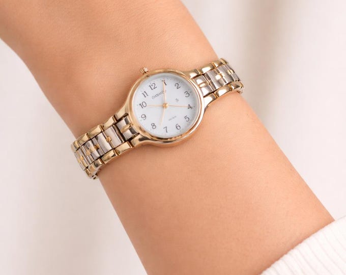 Timex Carriage Women's quartz watch Vintage New Battery 6-inch bracelet