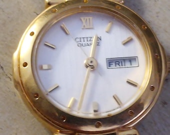Citizen Watch Women Vintage Gold Tone Day Date Quartz 6002-K12088 Classic Sharp