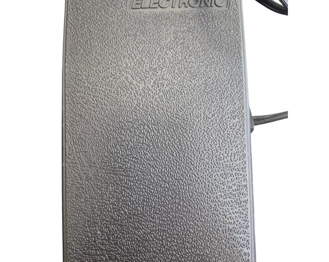 Singer Foot Pedal Electronic Speed Controller 36266-001 3 Small Plugs See photos