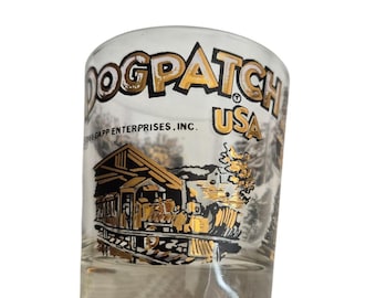 Dogpatch USA 1968 Gold Horses & Carriage Whiskey Glass Capp Enterprises Vintage