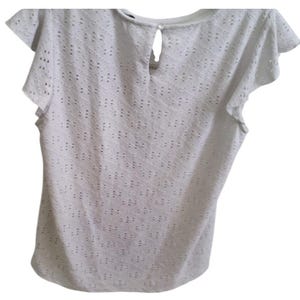 Adrianna Papell White Eyelet Top Size Medium Lined Cottage Fairy Flutter Sleeves image 4