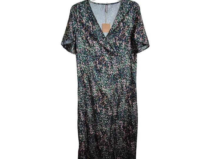 NoraCora Maxi Dress Size M High Slit Confetti Designed Boho Vacation Whimsy NWT