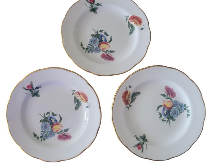 Vintage Plates Colonial Spray Wedgwood Bone China Williamsburg Classic Set 3