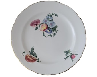 Vintage Colonial Spray Wedgwood China Williamsburg Commemorative Dinner Plate