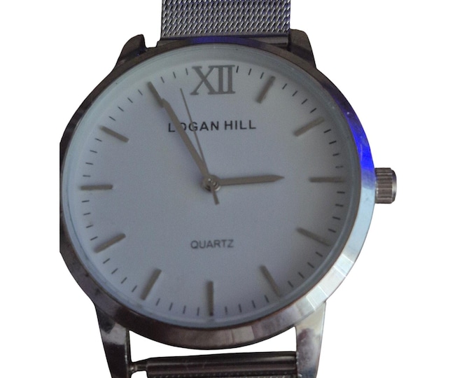 Mens watch Logan Hill Easy to read dial Quartz New Battery Metal Band Sharp