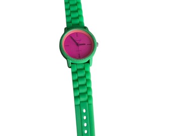 Geneva Platinum Unisex Sport Watch – Avant-Garde Minimalist Green Pink Y2K Retro