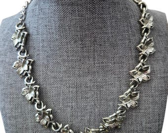 Vtg Coro Signed Silver Tone Leaf Choker Necklace Mid-Century Glam 13.5 - 16 inch