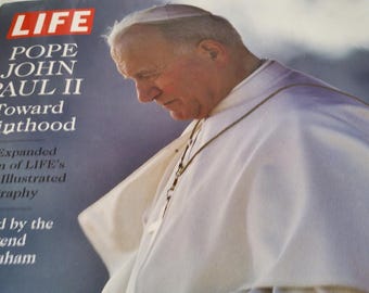 Life Book Pope John Paul II Toward Sainthood Excellent Condition