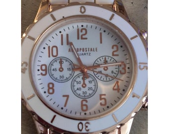 Aeropostale ladies sport watch rose gold tone accents stylish all ages New