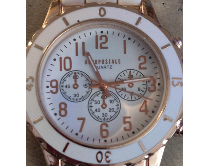 Aeropostale Womens sport watch rose gold tone accents stylish all ages New Sport