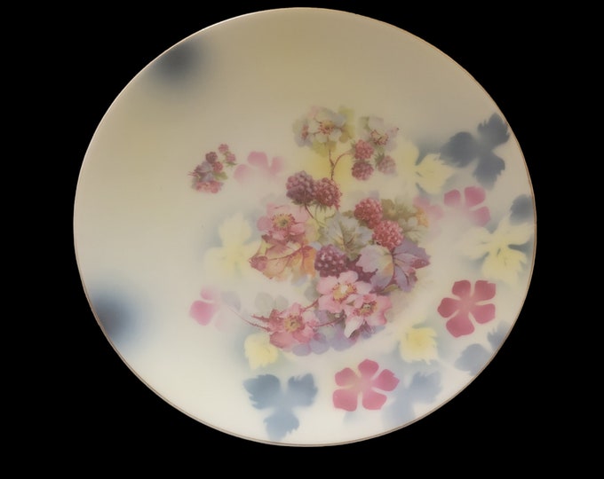 Thomas Sevrus Bavaria Plate Leuchtenberg, Germany Rasberries and Roses Antique