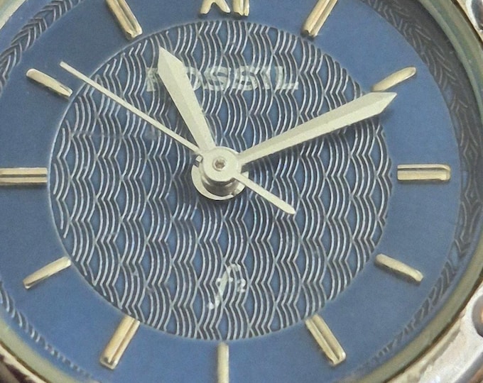 Vintage Fossil Ladies Watch: Blue Dial, Original Metal Band