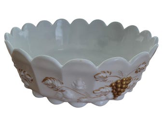 Westmoreland Serving Bowl Unisex 9.5in White Gold Panel Grapes Milk Glass Vtg