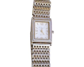 Kim Rogers Womens Tank Watch Silver mesh band New Battery Very Good Retro Formal