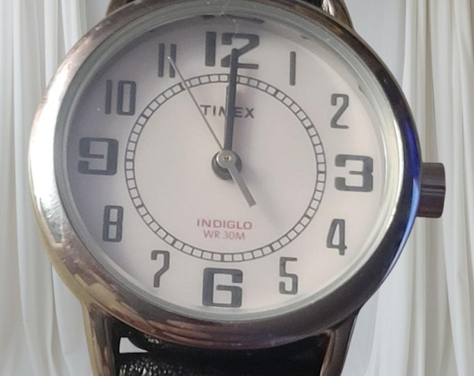 Vintage Timex Womens Watch Indiglo White Dial Silver Trim New Battery Leather Band