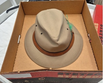 Stetson Fedora Hat Unisex Tan Canvas Leather Band Feather Vintage Safari Western