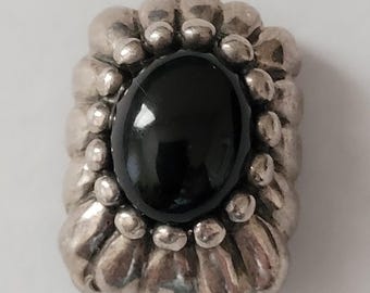 A Charming Sterling Silver Black Onyx Pendant 3/4 inch by 1/2 inch