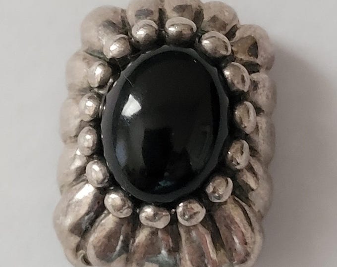 Vintage Sterling Silver Black Onyx Pendant (3/4" x 1/2") – Goth Grunge Style