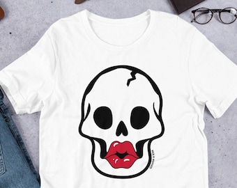 Schädel mit Lippen T-Shirt, lustiges Schädel-Shirt, gib mir einen Kuss-T-Shirt, Schädel-T-Stück, Skelett-Shirt, humorvolles Skelett-Hemd, Bella-Leinwand-T-Shirt