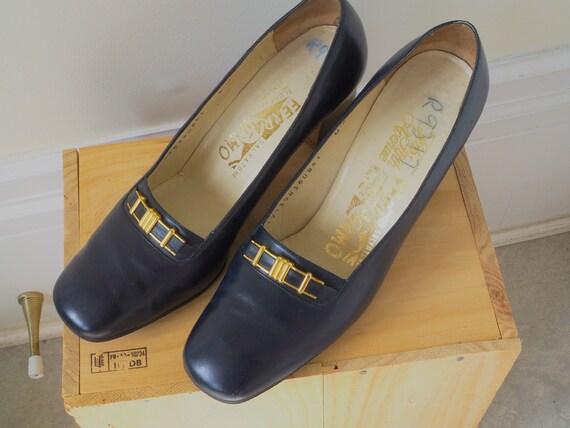 Vintage Ferragamo Size 6.5 / Navy Ferragamo / Fer… - image 2