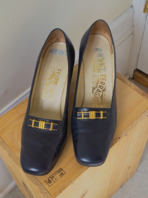 Vintage Ferragamo Size 6.5 / Navy Ferragamo / Fer… - image 3