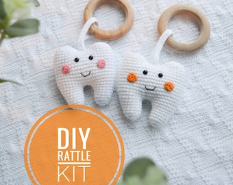 Kit bricolage au crochet Hochet à dent pour bébé, cadeau facile à crocheter pour les amateurs d'amigurumi, nouvelle maman au crochet pour débutant