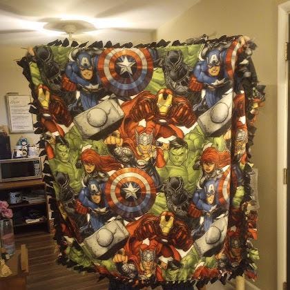 Tied Fleece Baby Blanket Sweden