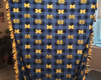 Fleecedecke mit Büffelmuster in den Büffeln der Wolverines